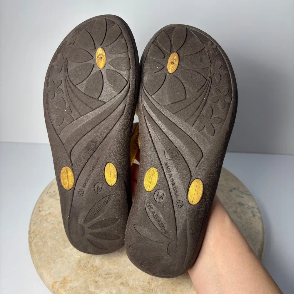 Okabashi Womens Flip Flop Sandals Brown Gold Metallic Strap Size Medium‎ M USA